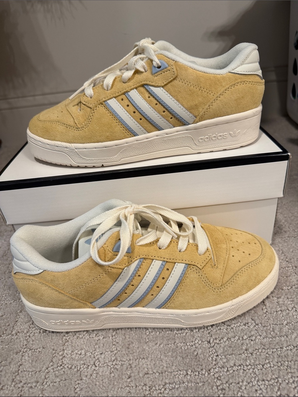 adidas rivalry low yellow ivory wonder blue  women’s size 6.5